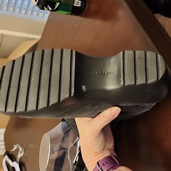 Easy Spirit black slip on clogs  Sz 8 - Picture 6 of 10